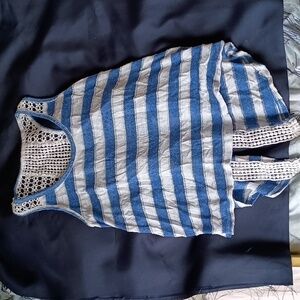 Hi low tank top with lace back